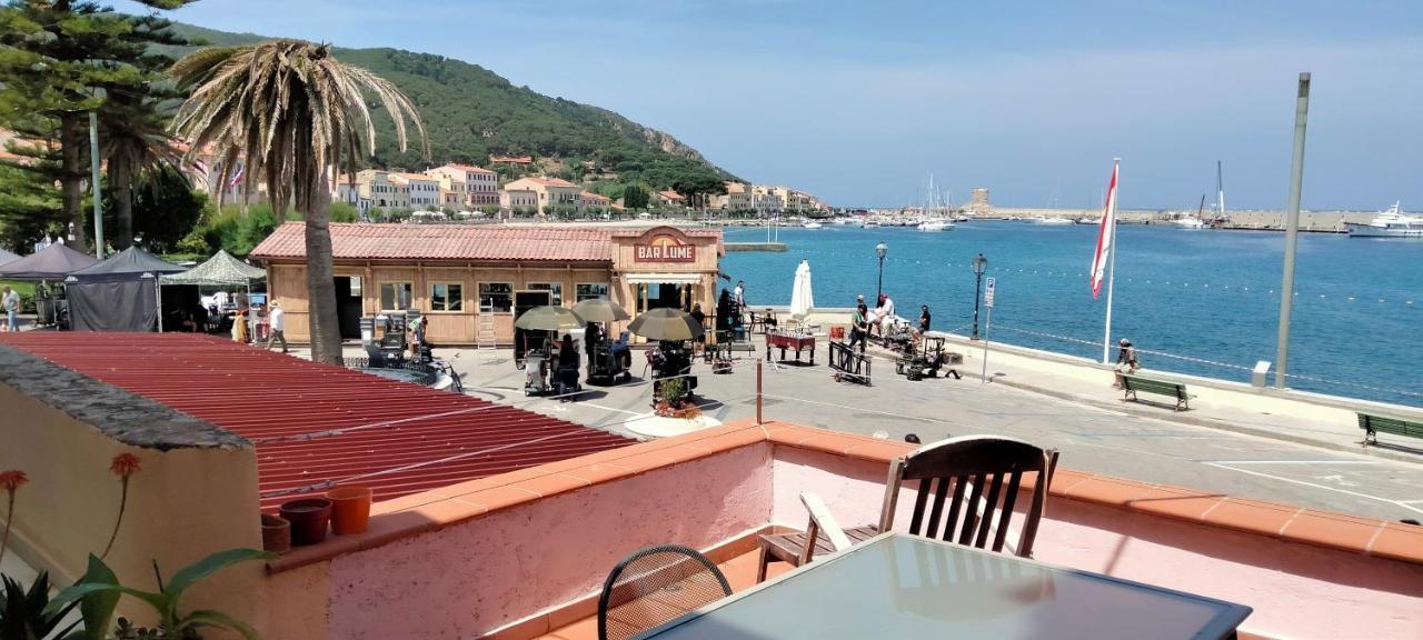 La Casina Di Alice Lägenhet Marciana Marina  Exteriör bild